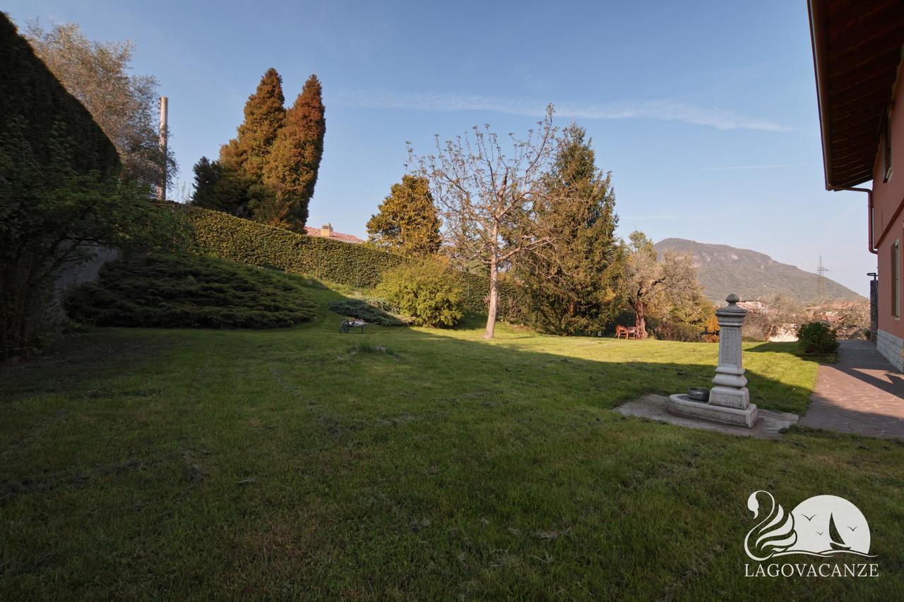 Appartamento Il Moresine Roe Bagian luar foto